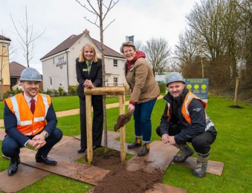 Somerton and Frome MP visits Barratt’s first gas-free development